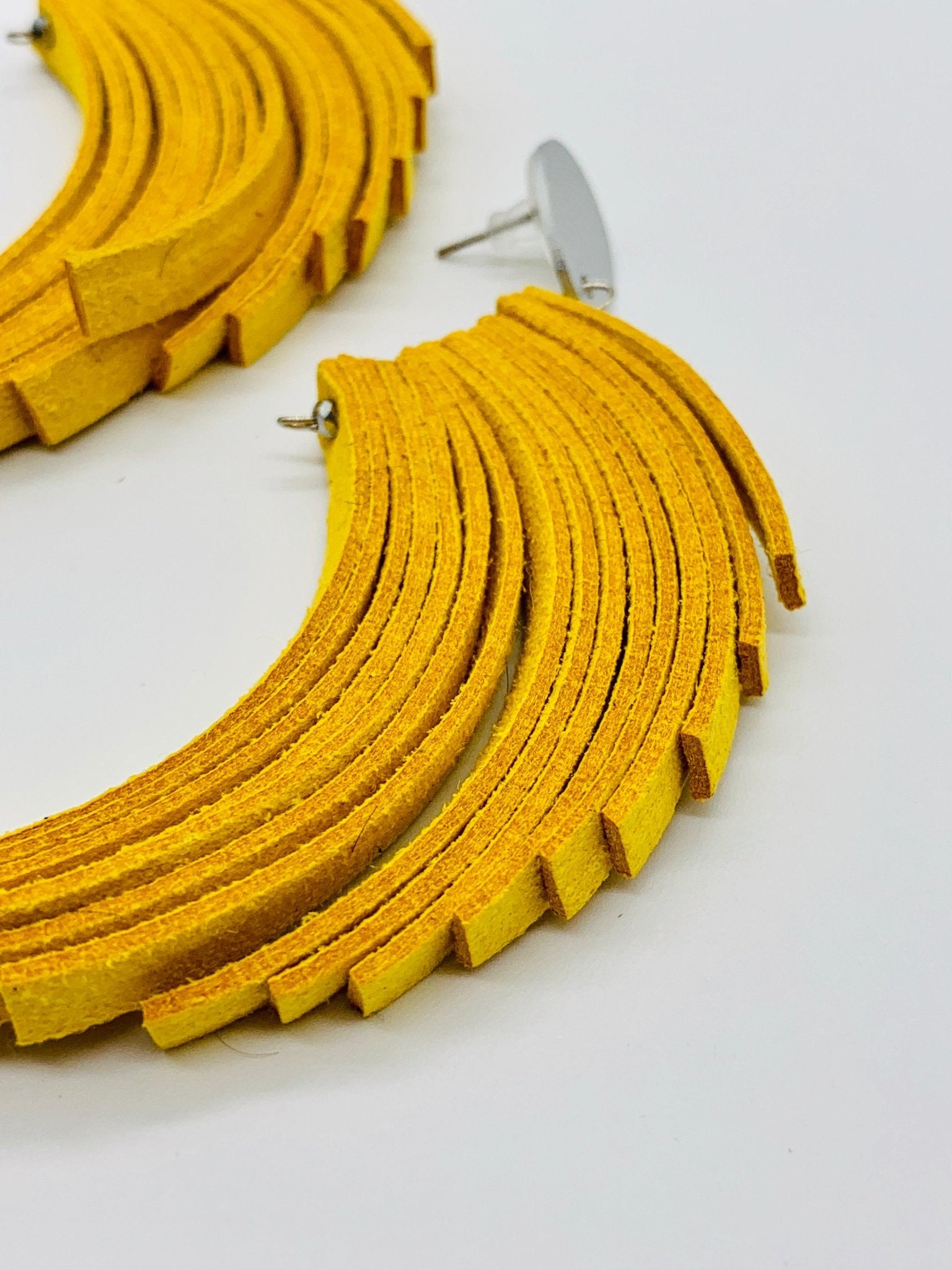 AILE Earrings - Maison Numéro 12