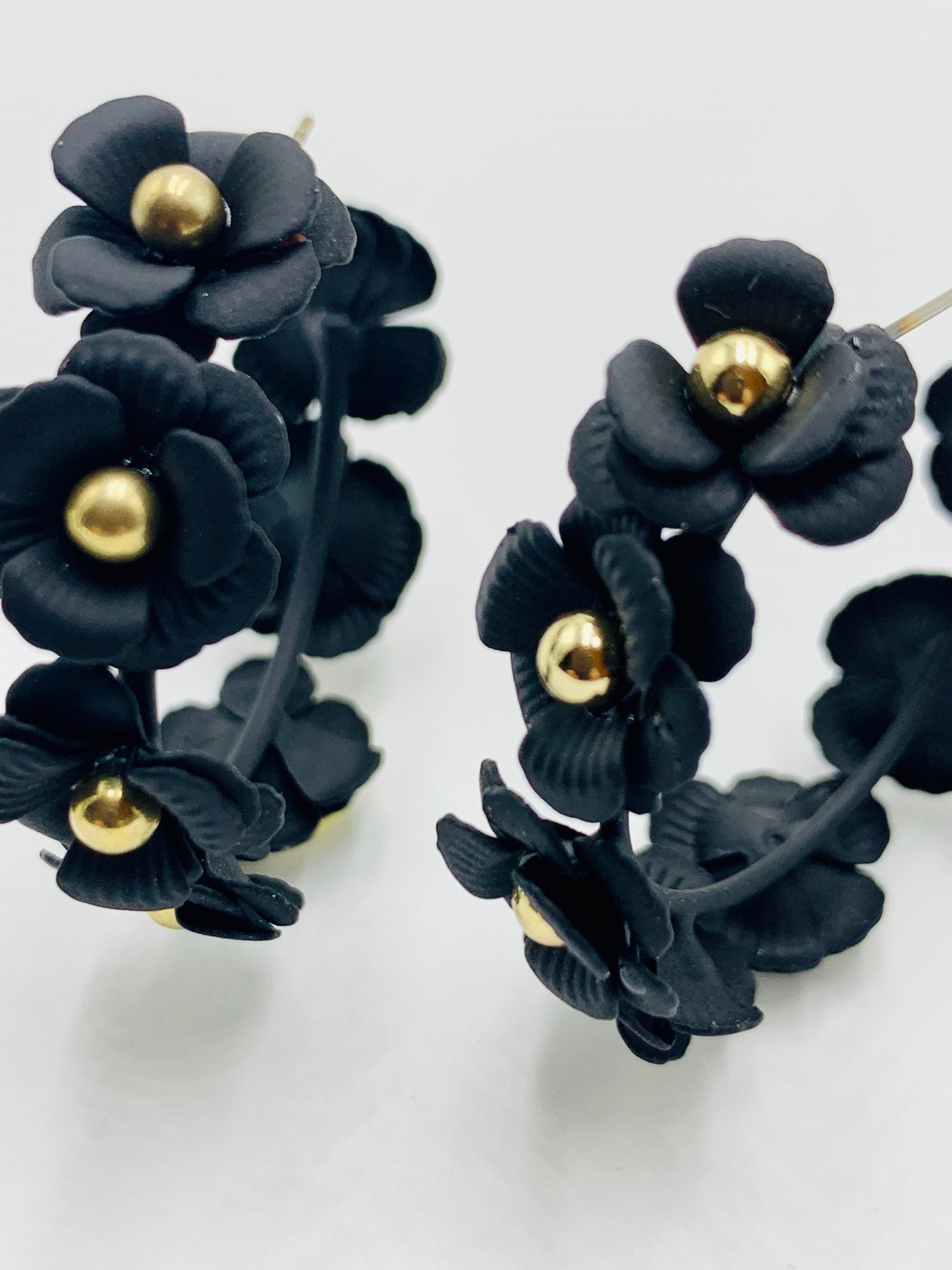 RAFAELLA Earrings - Maison Numéro 12