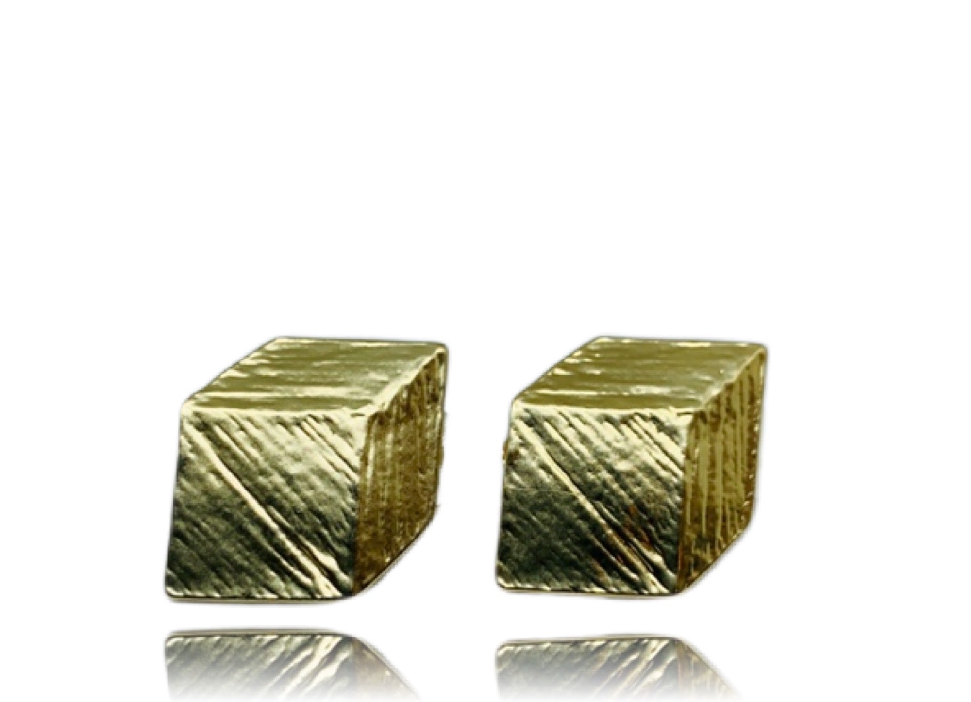 ONLY ONE CUBE (clip) Earrings - Maison Numéro 12