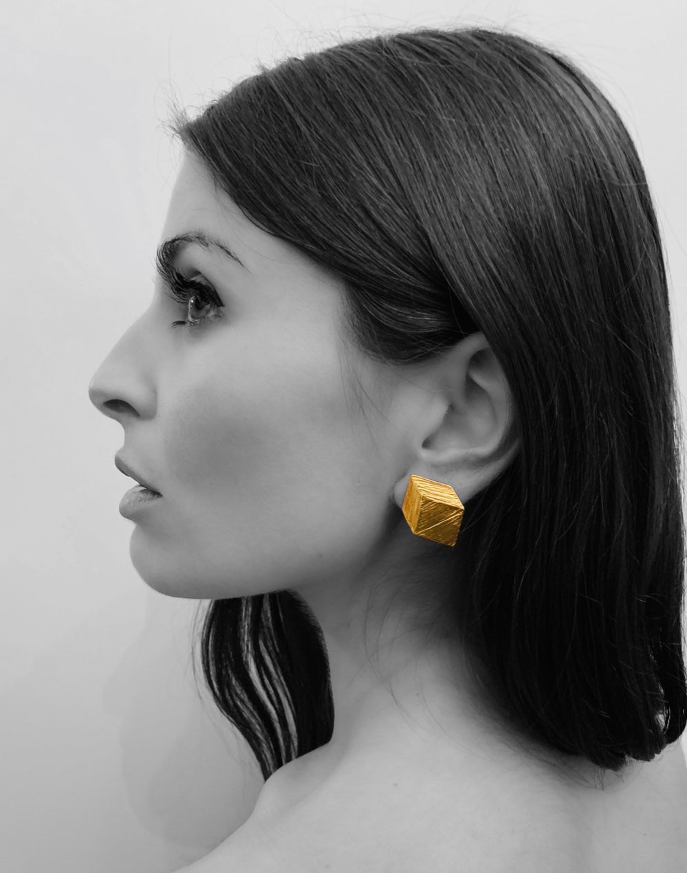 ONLY ONE CUBE (clip) Earrings - Maison Numéro 12