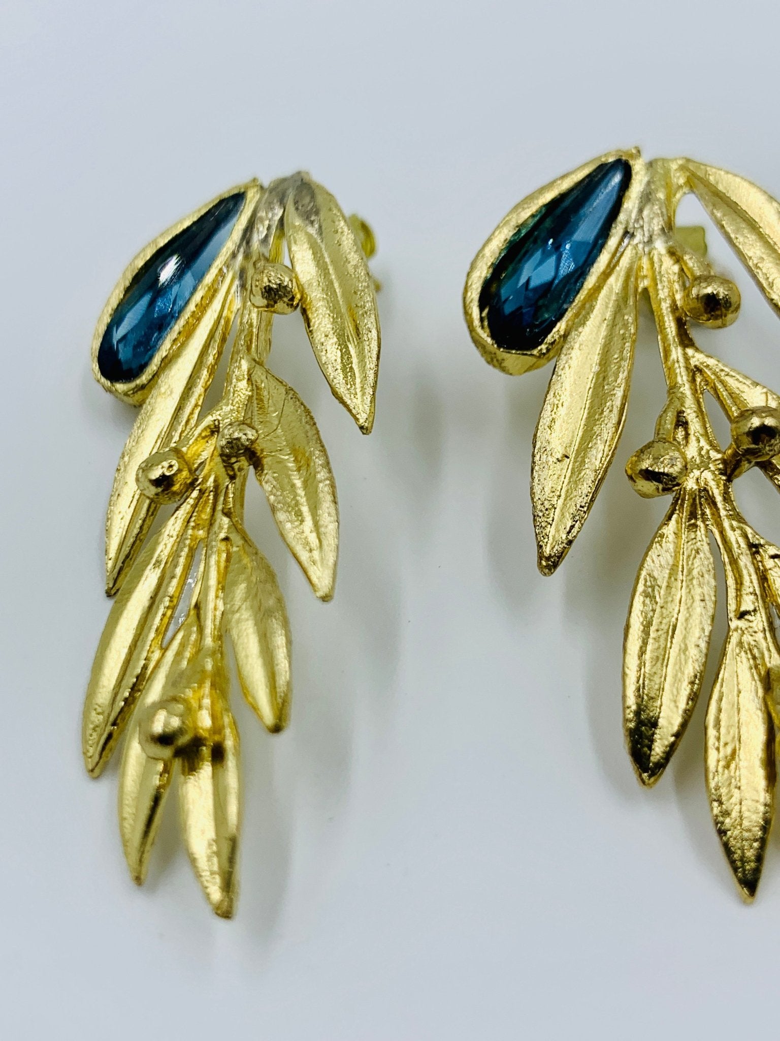 OSILIA Earrings - Maison Numéro 12