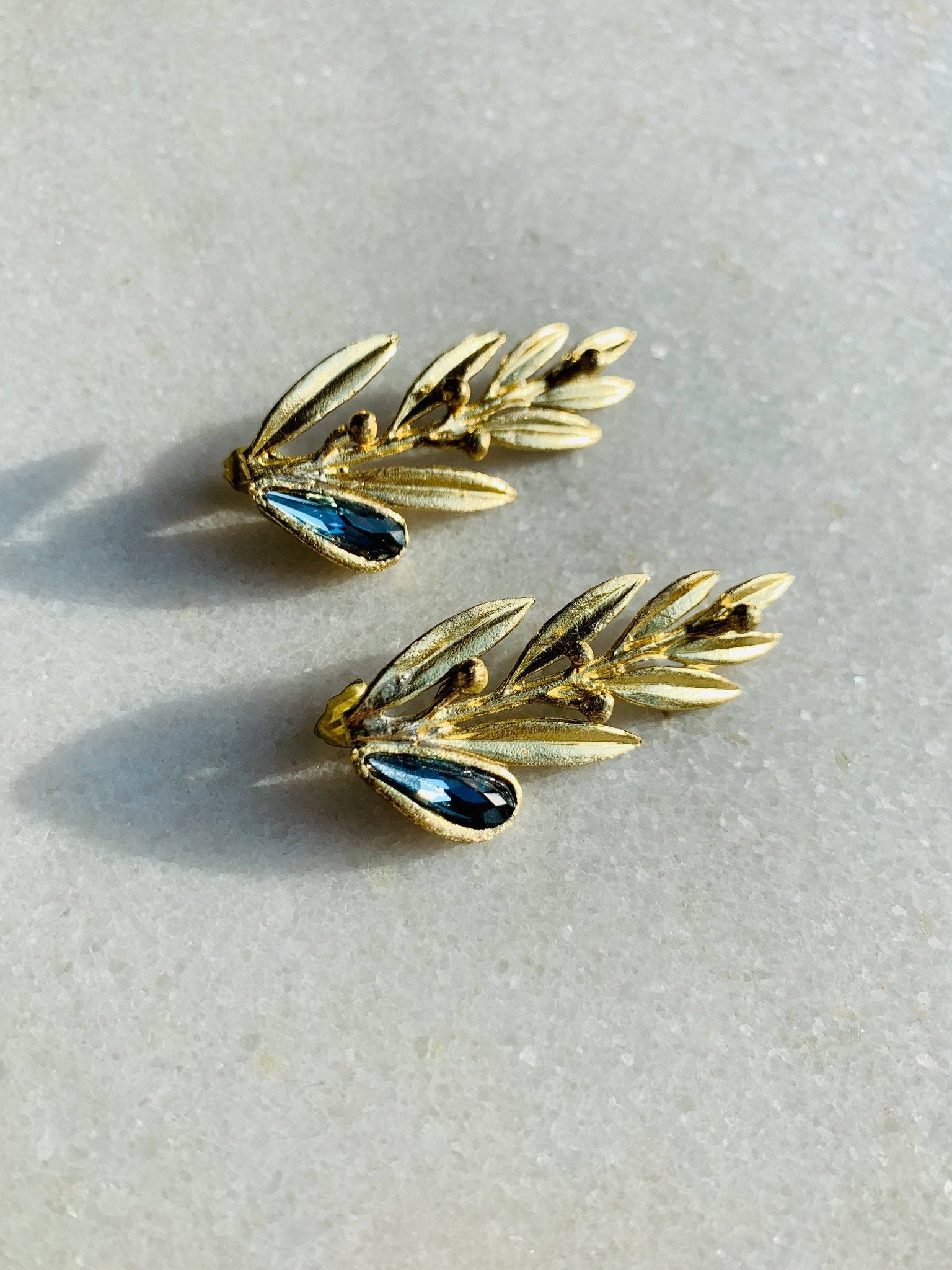 OSILIA Earrings - Maison Numéro 12