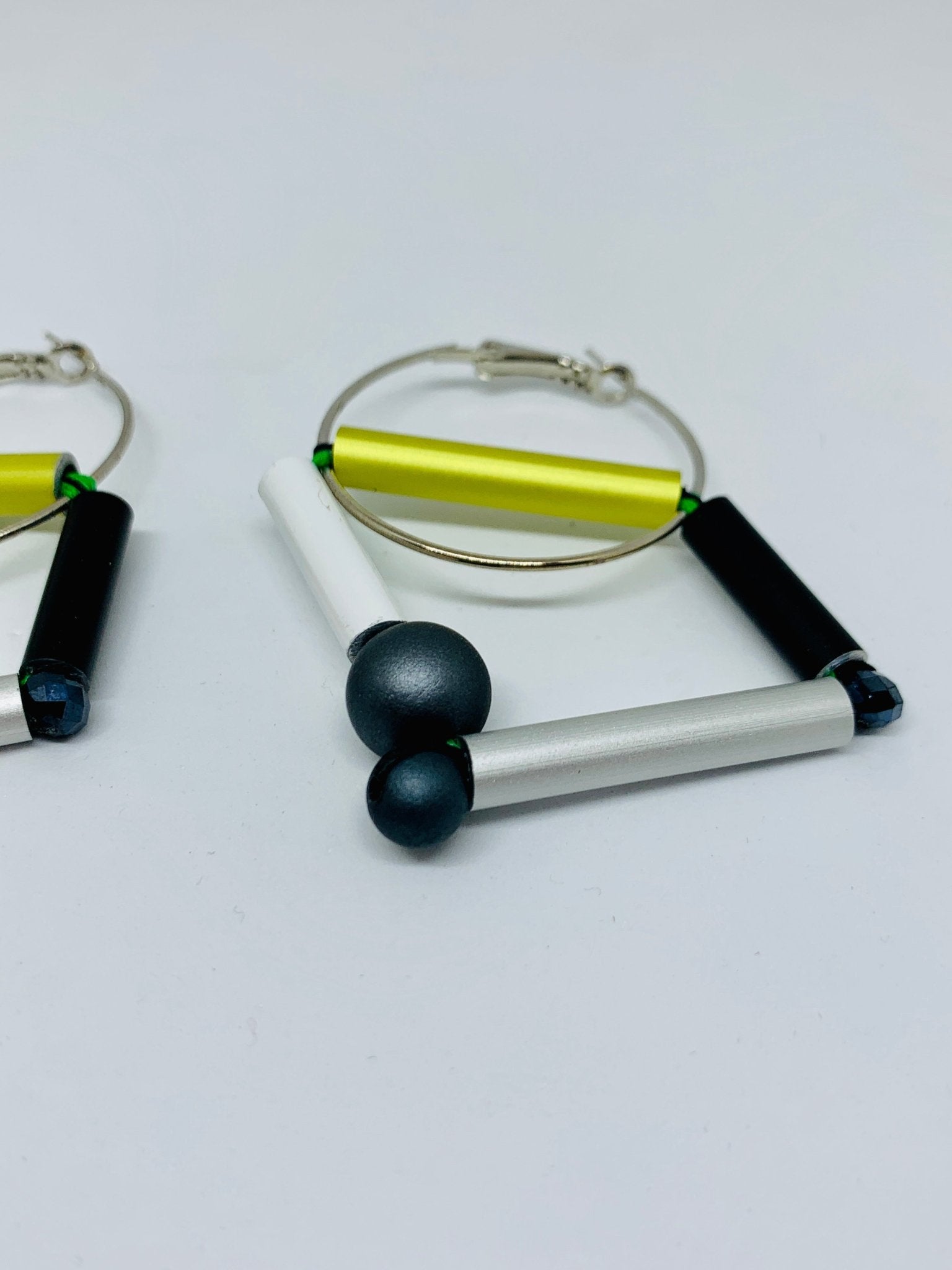 OYUKA Earrings - Maison Numéro 12