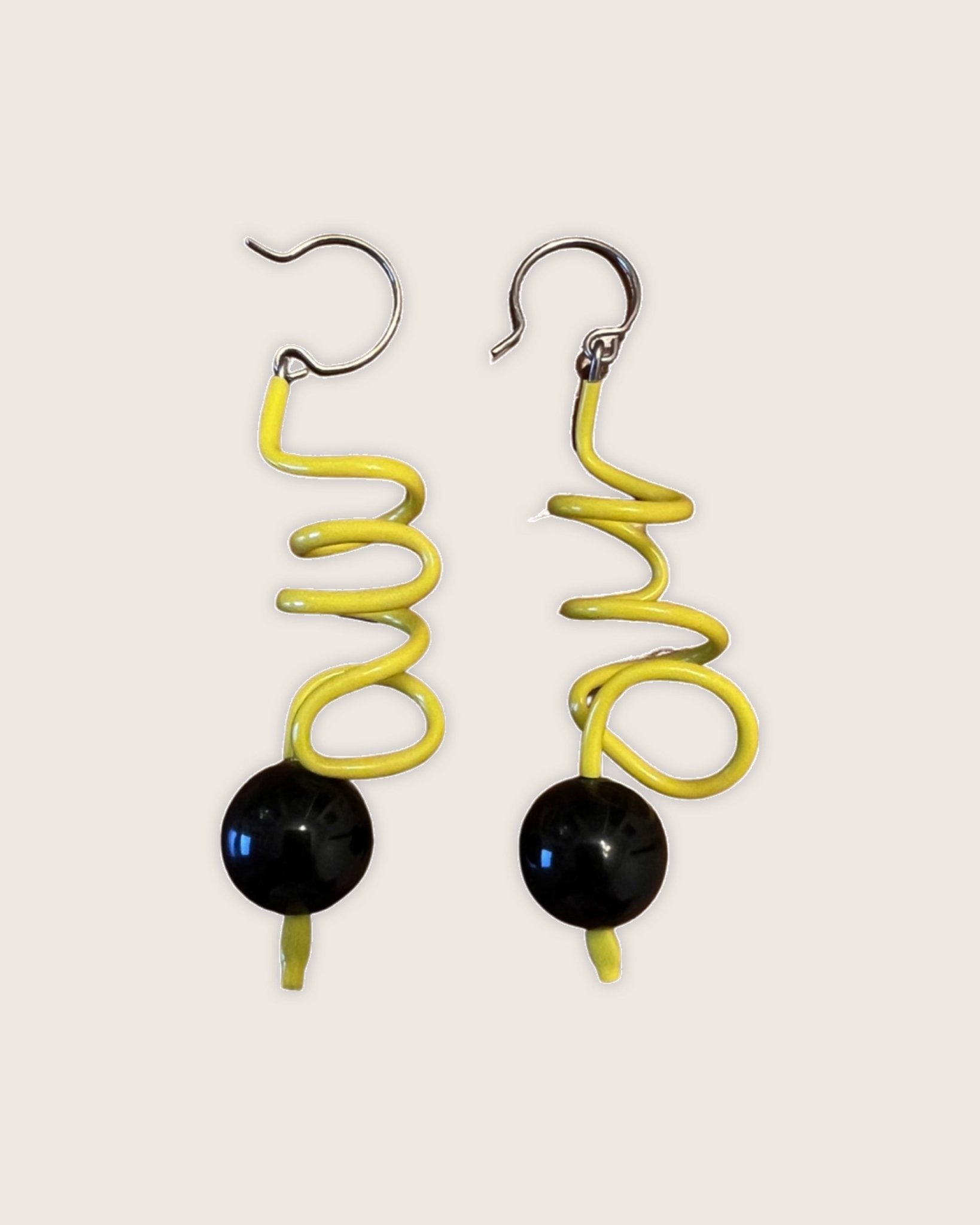 TOM Earrings - Maison Numéro 12