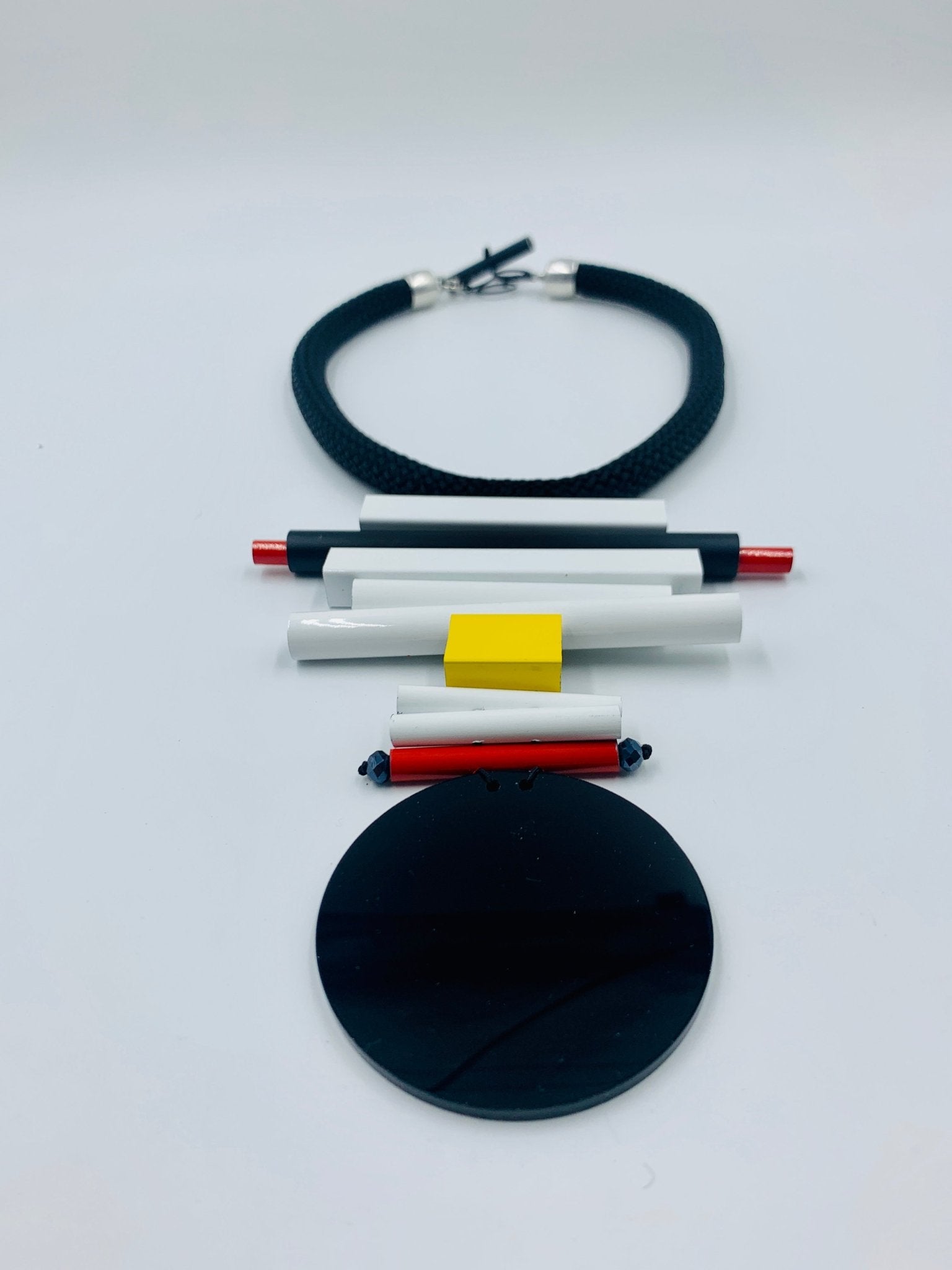 Collier TOTEM - Maison Numéro 12